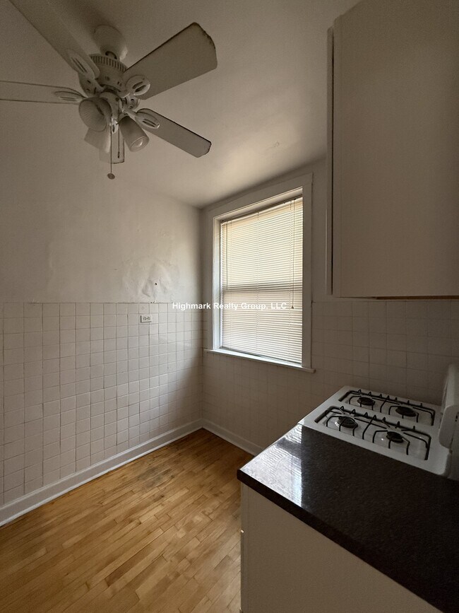 Foto del edificio - 4047 N Mozart St