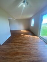 8809-8102 102 Ave