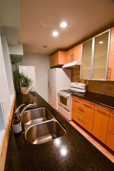 Foto del edificio - 1601 S Shepherd Dr