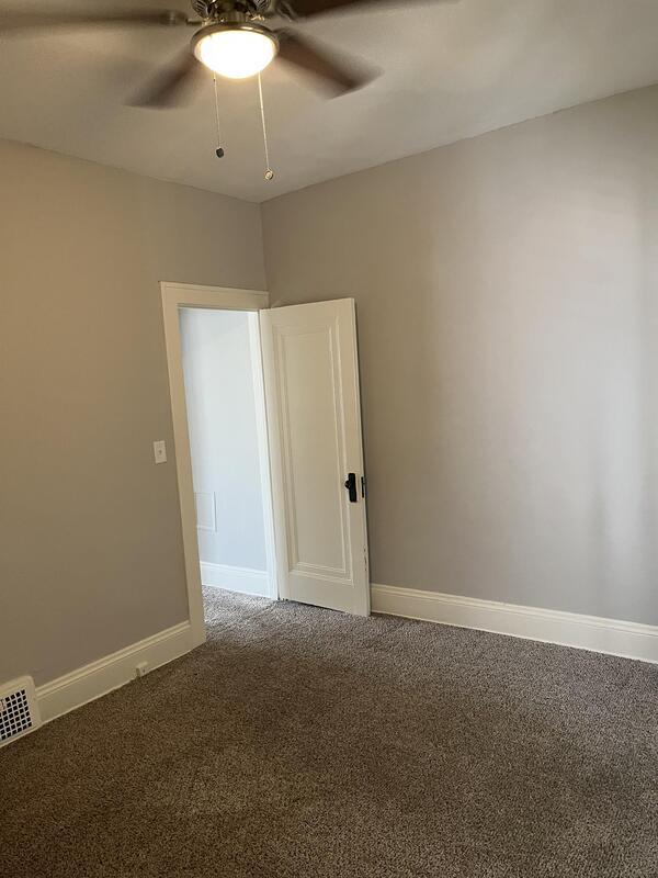 Foto del edificio - 1326 Phelps Ave