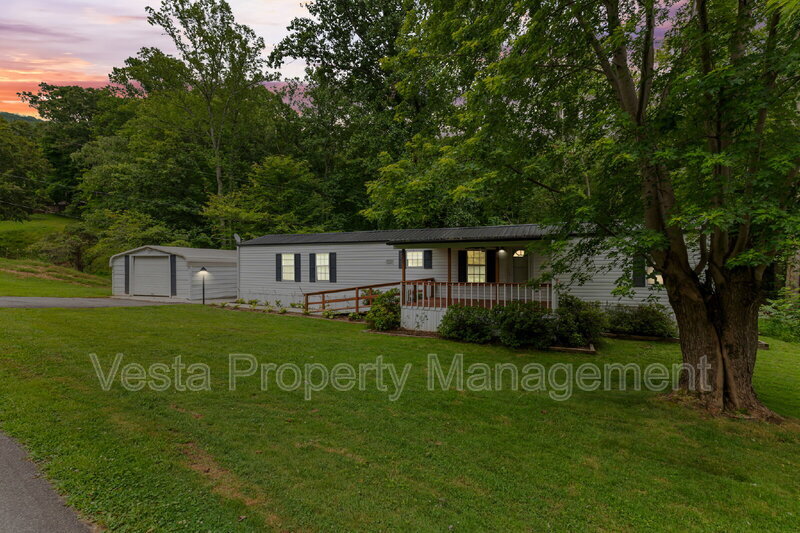 Foto principal - 177 Riddle Rd