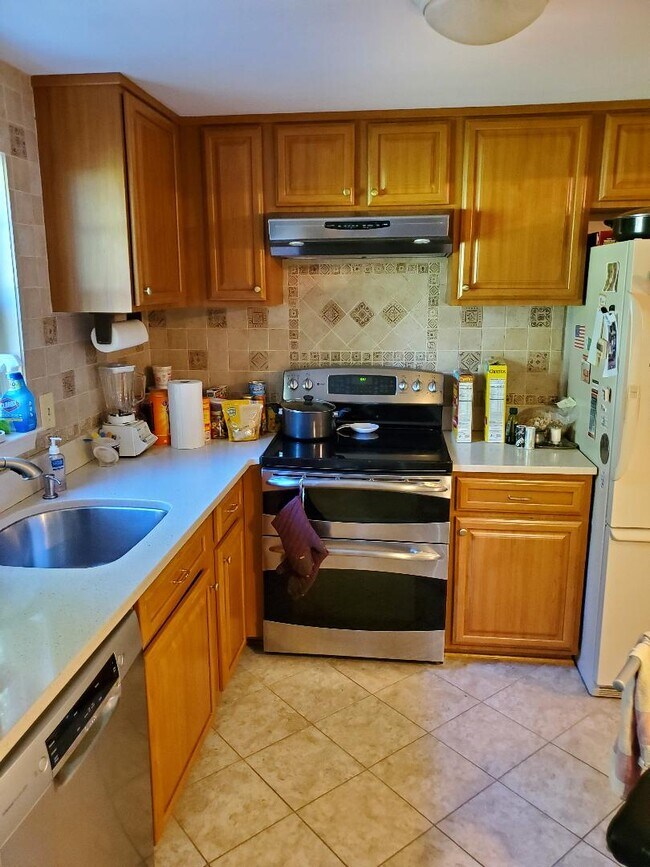 Building Photo - 10116 Walnut Wood Ct