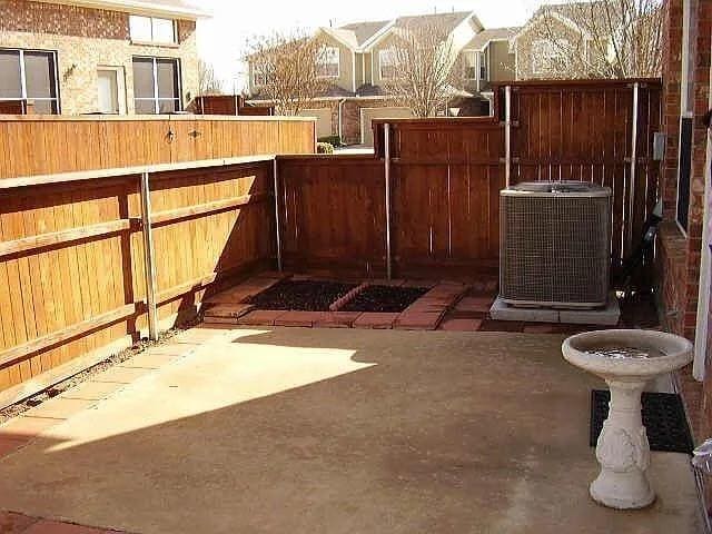 Foto del edificio - 8500 Brompton Dr