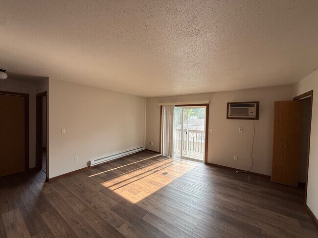 Apartamento 3 - 1035 Green Bay St