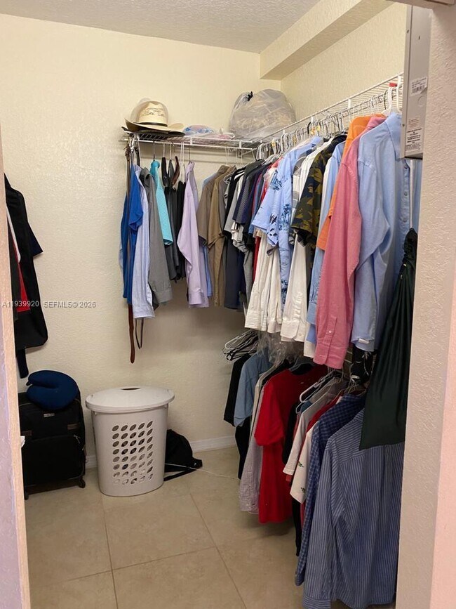 Foto del edificio - 751 SW 148th Ave