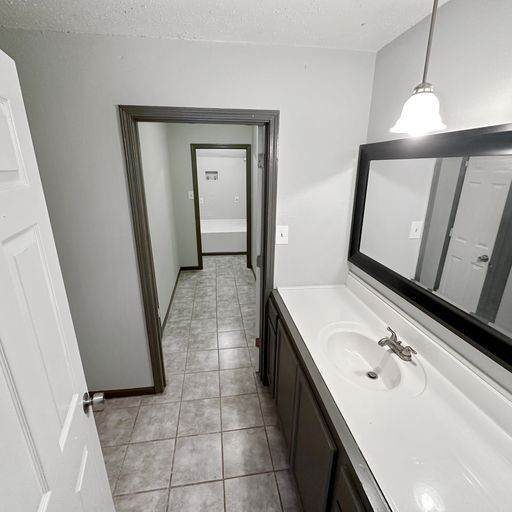 Primary Bathroom - 3433 Yorkfield Dr