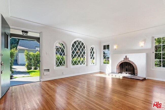 Foto del edificio - 3486 Oak Glen Dr