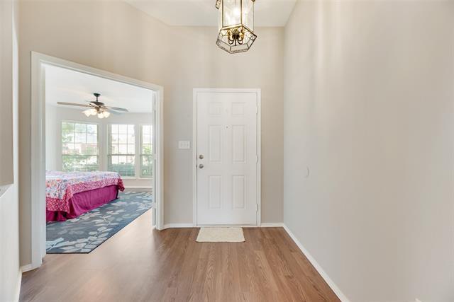 Building Photo - 2812 Hilcroft Ave