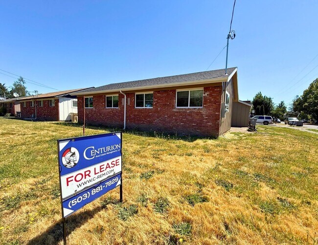 Foto del edificio - 1505 NW Highland Dr