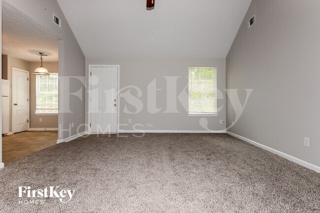 Building Photo - 208 Cane Ave