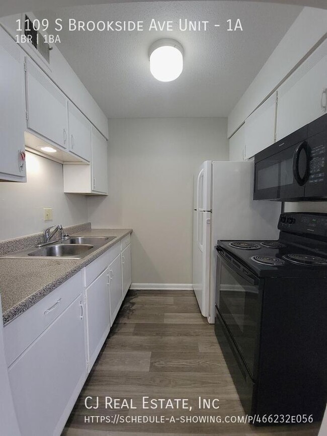 Building Photo - 1109 S Brookside Ave