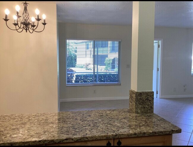 Building Photo - 5927 La Pinata Blvd