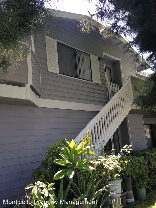 Primary Photo - 1210-1210 Sharon Cir