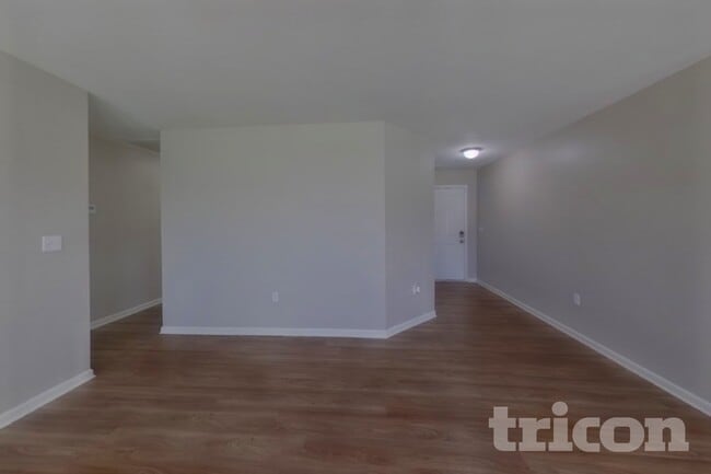 Building Photo - 1221 Grace Ct
