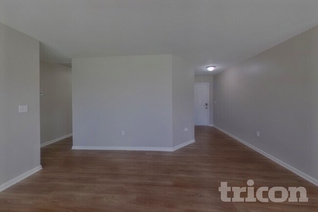 Foto del edificio - 1221 Grace Ct