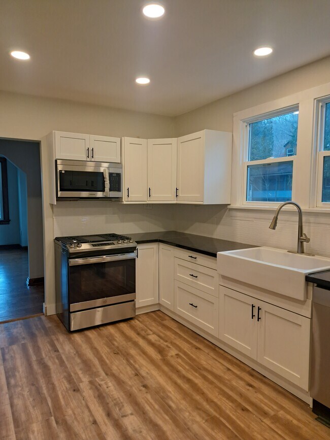 Foto del edificio - 2231 Graebe Ave