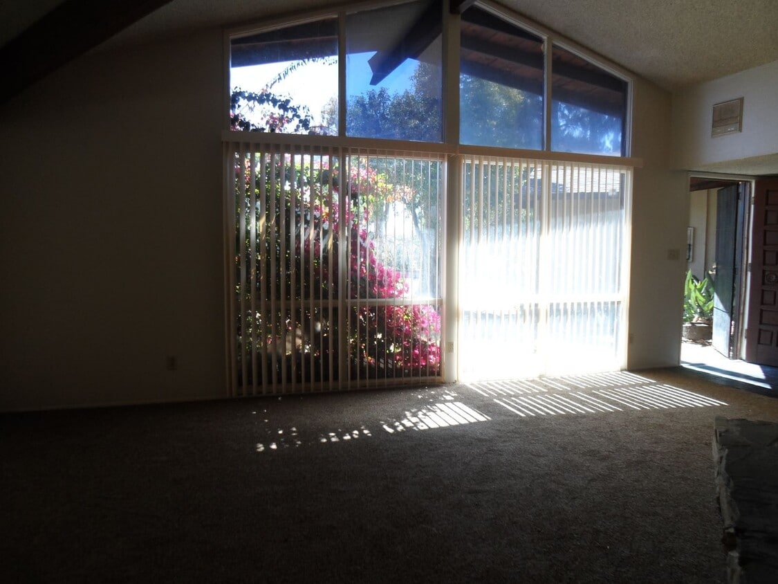 Building Photo - 3-Bedroom Home on Nearly 1 Acre with Fireplace, Large Backyard & 2-Car Garage