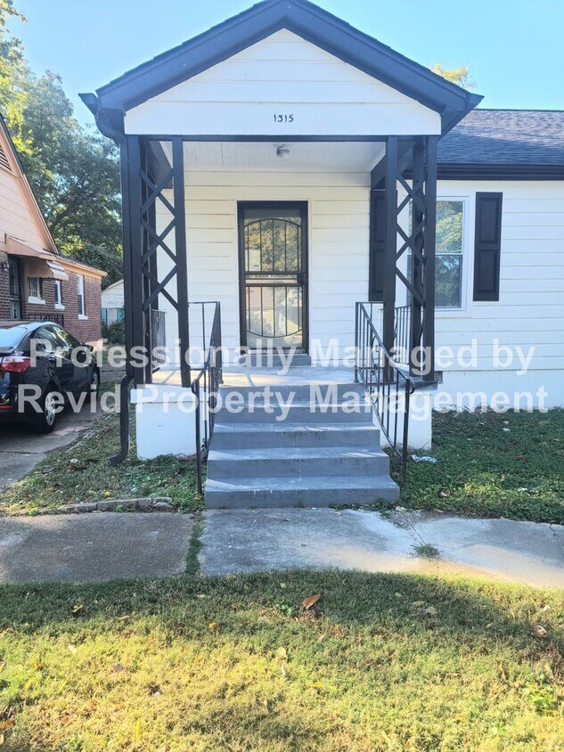 1313 Tutwiler Ave Unit BARENCHI 1315, Memphis, TN 38107 Room for Rent
