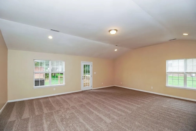 Building Photo - 2038 Samantha Dr