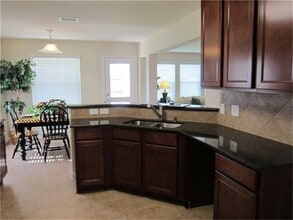 Building Photo - 10439 Lauren Creek Dr