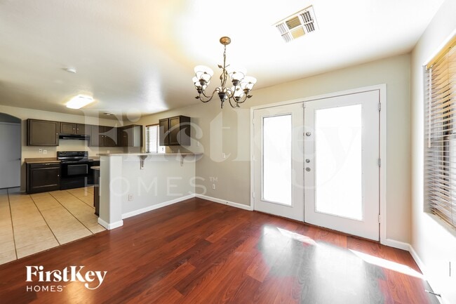 Building Photo - 12807 W Voltaire Ave