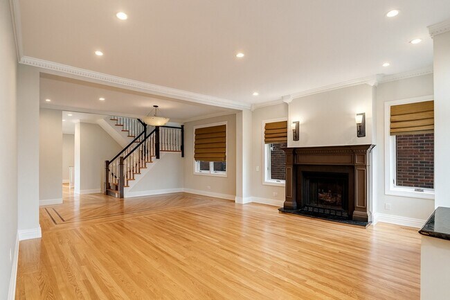 Foto del edificio - 2725 N Magnolia Ave