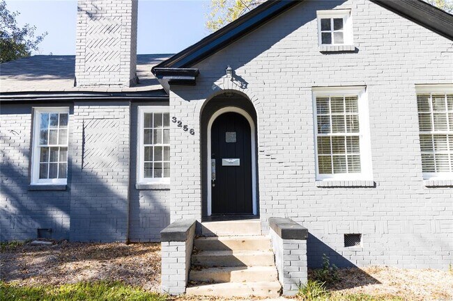 Building Photo - 3256 Montezuma Rd