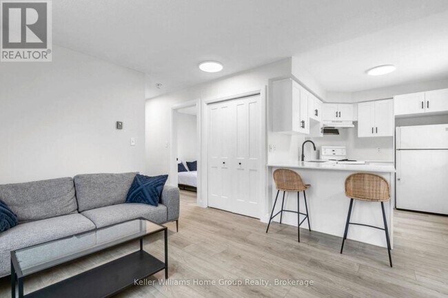 Building Photo - 77 Lancaster St W