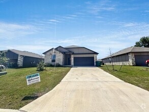 Building Photo - 725 Freedom Cir