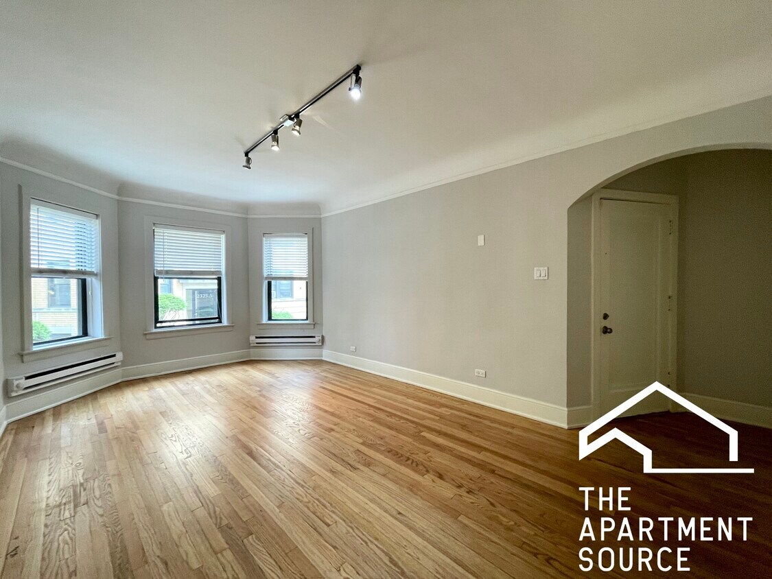 Foto principal - 2322 N Rockwell St