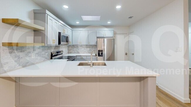 Foto del edificio - 5209 Shoregate Dr