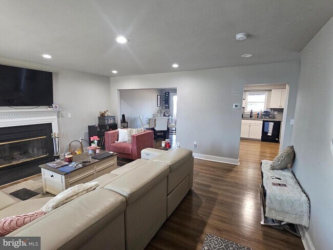 Foto del edificio - 3108 Sounding Dr