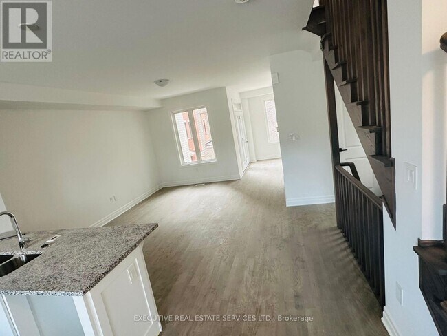 Building Photo - 3090 William Cutmore Blvd