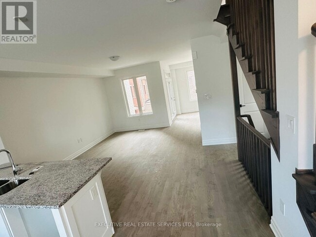 Photo du bâtiment - 3090 William Cutmore Blvd