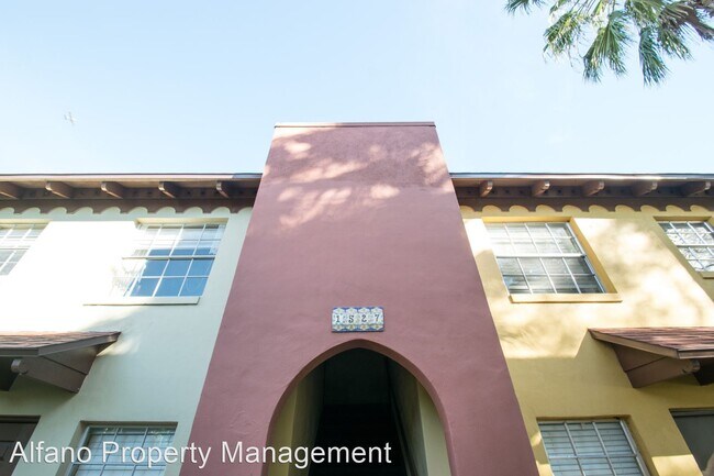 Building Photo - 1 br, 1 bath House - 1527 Catherine Street...