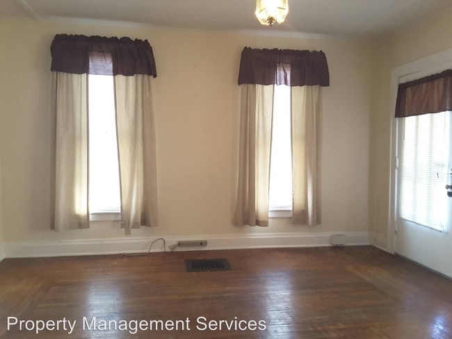 Building Photo - 3 br, 1 bath House - 406 Jefferson St