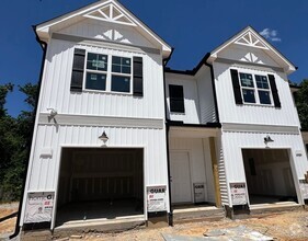 Building Photo - 212 Cowlily Ct