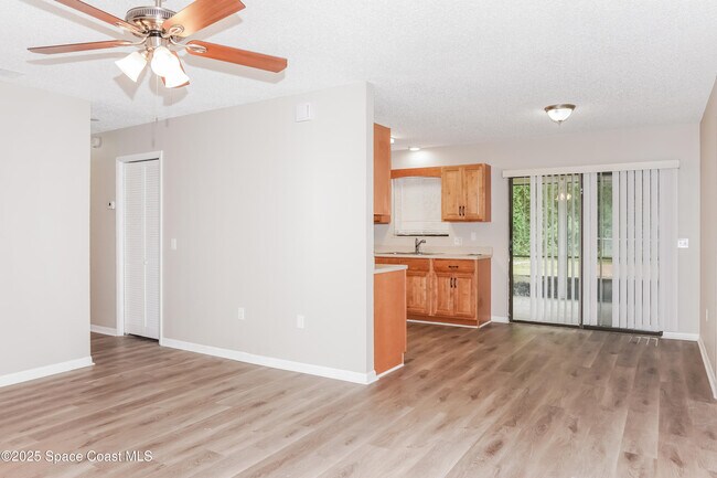 Foto del edificio - 542 Ortega St SE