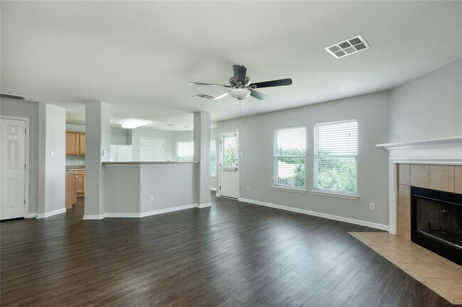 Building Photo - 3806 Hawk View St