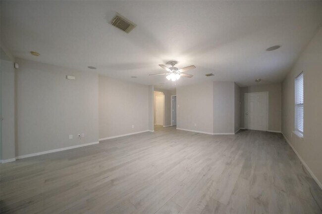 Foto del edificio - 3106 Centennial Village Dr