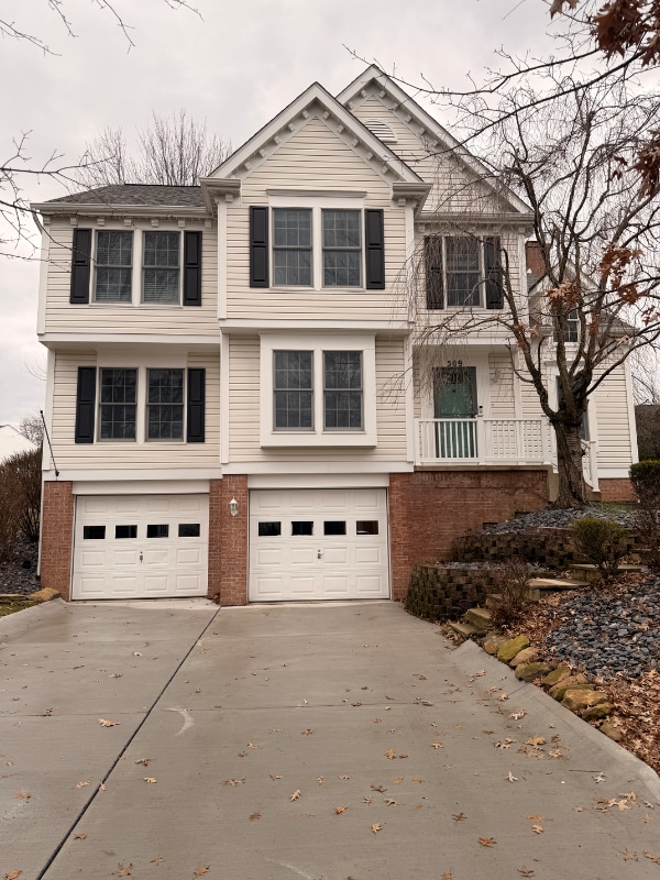 Building Photo - 509 Bluegrass Dr