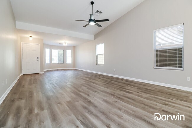 Building Photo - 7225 W Crown King Rd, Phoenix, AZ 85043
