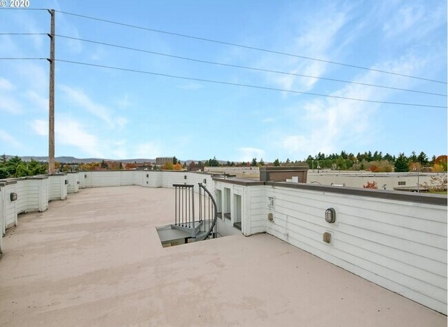 Foto del edificio - 6020 NE Willow St