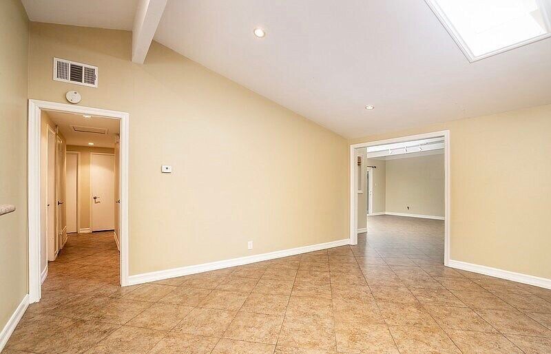 Foto principal - 2272 Colgate Dr