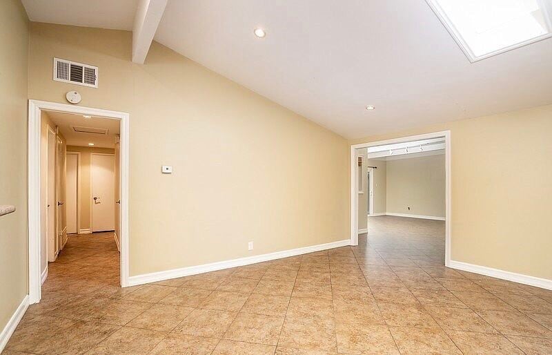 Primary Photo - 2272 Colgate Dr