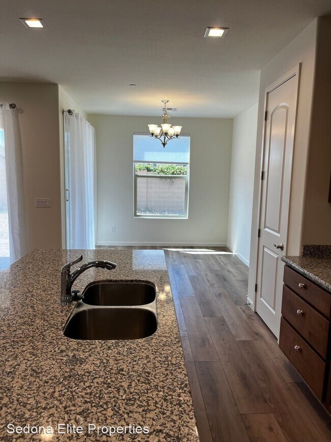 Foto del edificio - 3 br, 2 bath House - 341 Laughing Hill Drive