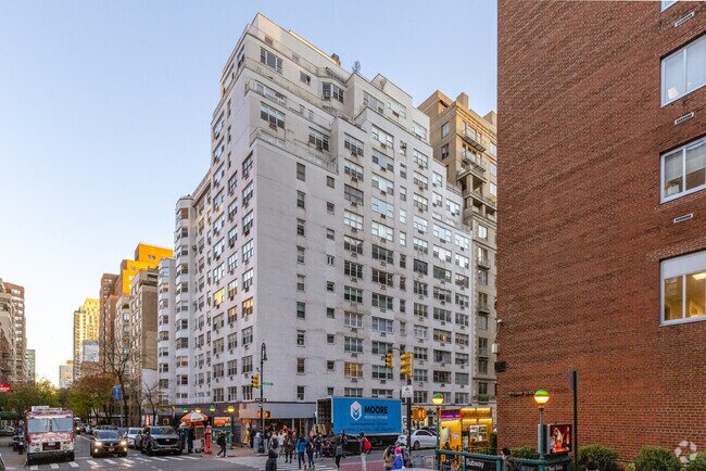 Building Photo - 1091-1097 Lexington Ave