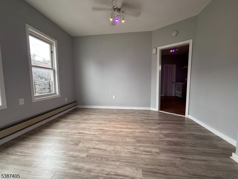 Foto principal - 1401 Lincoln St