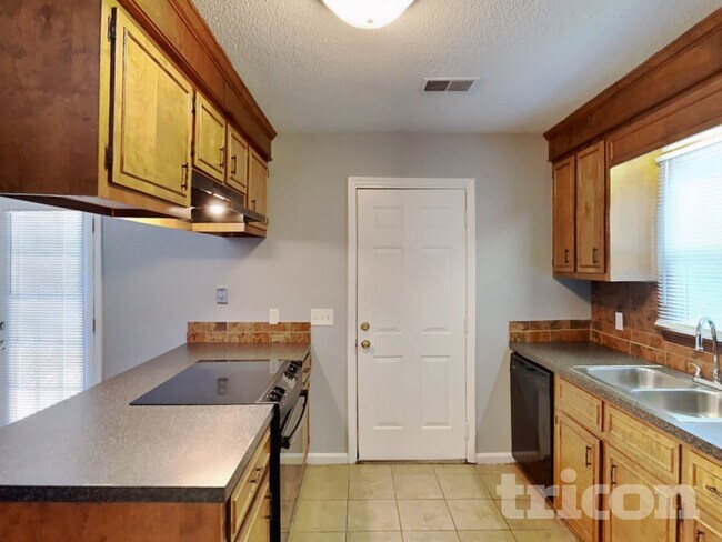 Foto del edificio - 21 Winslow Ct