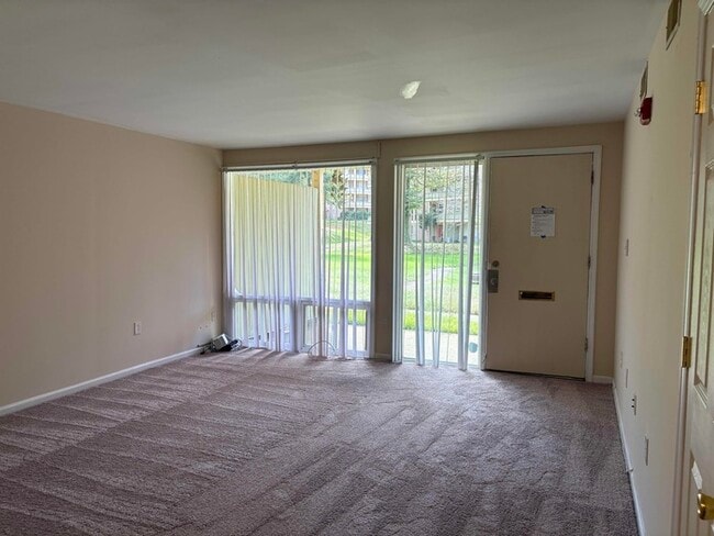 Building Photo - 7111 Donnell Pl